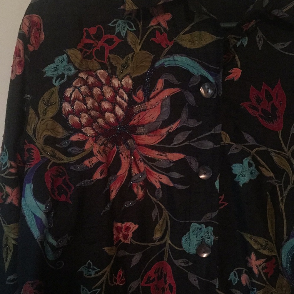 Silk jacket. - Picture 2 of 4